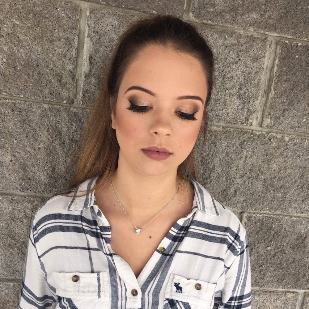 Meet your Posher, Halle